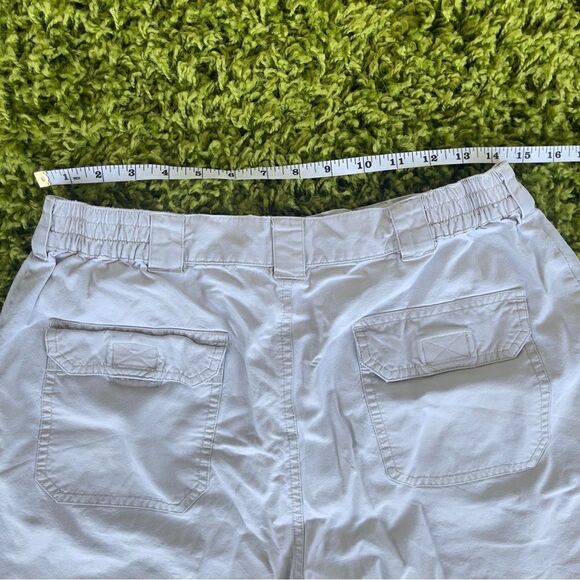 VINTAGE 90’S L.L. BEAN CARGO SHORTS - Picture 4 of 9